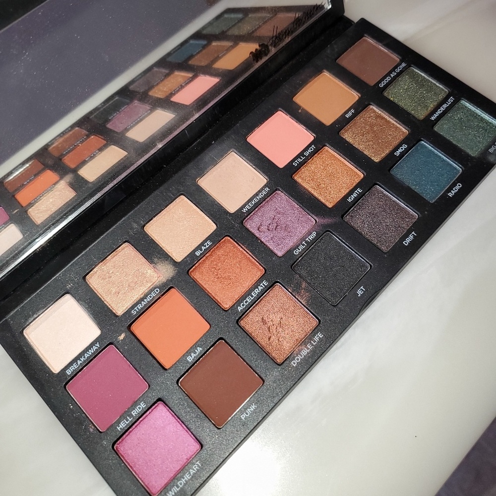 Urban Decay Born to Run pallet